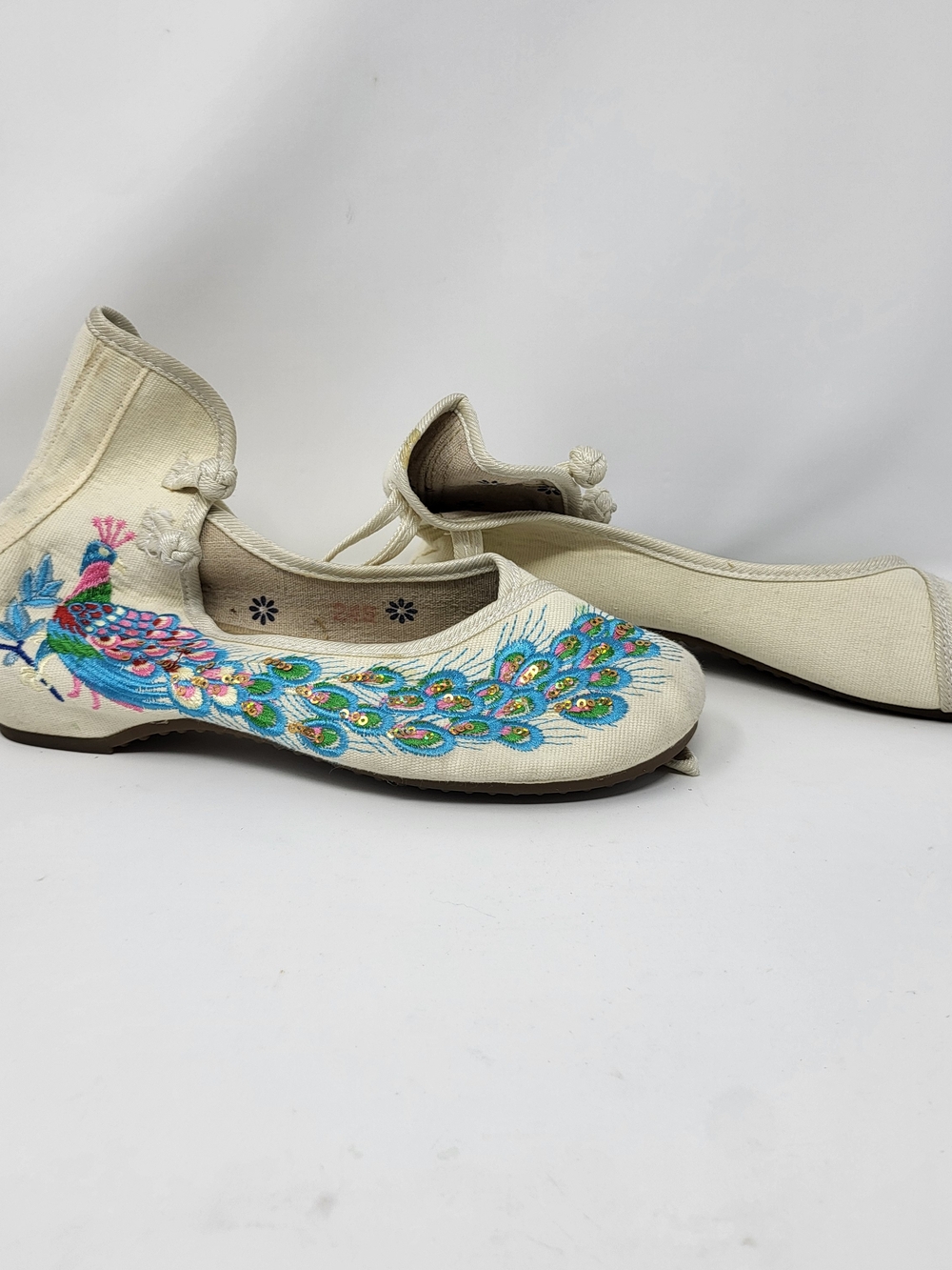 & Other Stories Cream Canvas Ballet Flats with Blue-Green Embroidered Peacock